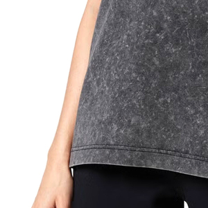 Camiseta de Algodón 100% de Alta Calidad con Lavado Ácido para Mujer, Tallas Personalizables, Estilo Urbano Holgado y Pesado, Botones de Diamantes - Product Image 6