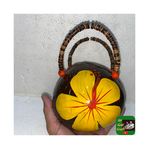 กระเป๋าผู้หญิงทำจากเปลือกมะพร้าวที่ทำด้วยมือเป็นมิตรกับสิ่งแวดล้อมสำหรับคนรักธรรมชาติที่สมบูรณ์แบบสำหรับการช็อปปิ้งปิกนิกหรือเที่ยวนอกบ้านแบบสบายๆ - Product Image 3