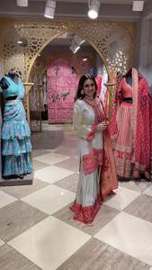 ชุดเดรส Sharara Dupatta แบบอินเดีย,ชุดเดรสผ้าไหมซาตินหนักสำหรับงานแต่งปักลายเสื้อผ้าราคาสมเหตุสมผล - Product Image 3