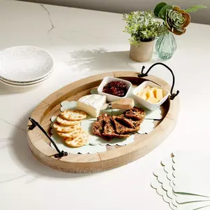 Bandeja de servicio de madera de pino CoDurable con revestimiento protector para uso diario y fácil limpieza disponible a precio mayorista - Product Image 3