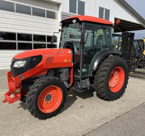 2023 para los componentes de la bomba del motor del núcleo de la versatilidad compacta de alto espacio de 75HP Tractor 4WD de - Product Image 1