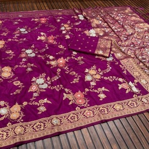 Saree bordado pesado nupcial de buena calidad para uso veraniego o aspecto de oficina y reuniones sociales disponibles por cantidad a granel - Product Image 3