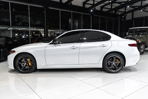 Bonne affaire 2019 A L F A ROMEO GIULIA SPORT standard premium - Product Image 2