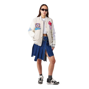 Chaqueta Universitaria Personalizada con Logotipo, Chaqueta Universitaria de Alta Calidad para Mujer, Bordada, con Mangas de Cuero para Invierno - Product Image 6