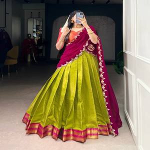 VASTRA COTTAGE Elegante Lehenga Choli de Kanchipuram con Tejido Zari y Dupatta de Georgette, Prenda Étnica de Diseño Perfecto y Estilo Moderno - Product Image 6