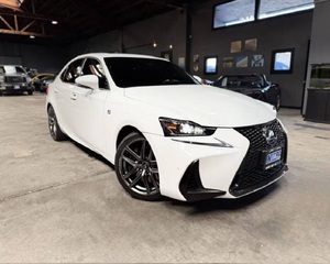 เล็กซัส IS 350 F ปี 2019 ไมล์น้อย - Product Image 2
