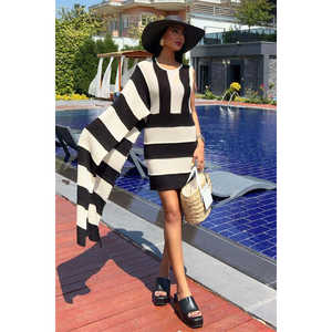 2842 Robe de plage asymétrique rayée à blocs - Product Image 5