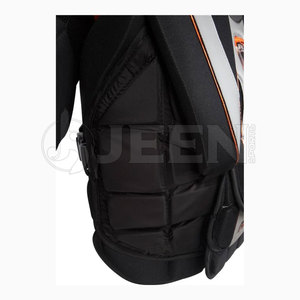 Logo personnalisé Design Hommes Tête Poitrine Fabriqué Dans La Meilleure Qualité Hockey Sur Glace Poitrine Garde 2024 Hommes Hockey Sur Glace Poitrine Garde - Product Image 5