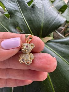 Colgante de Plata de Ley 925 con Baño de Oro Vermeil de 14K, Diseño de Oso de Peluche con Circonitas Blancas, Regalo para Niños - Product Image 3
