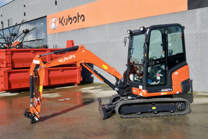 Miniexcavadora Kubota KX027-4 de 2.6 Toneladas, Pocas Horas de Trabajo, Excelente Estado de Funcionamiento, Gran Oferta a Buen Precio - Product Image 2