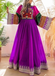 Robe traditionnelle afghane Kuchi Tenue élégante en soie pour les festivals et les tenues de soirée - Product Image 6