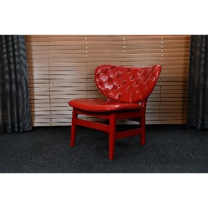 Silla de comedor de cuero rojo hecha a mano moderna Respaldo acolchado Asiento ancho Durable para uso en el hogar, al aire libre y hospitalario - Product Image 1