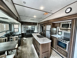 Caravane de voyage tout-terrain d'occasion 2023 Dutc-hmen A-t-l-a-s 2992R-L-F, camping-car, caravane à vendre - Product Image 3