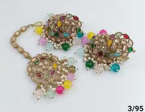 ชุดต่างหูระย้าพร้อมต่างหูมุกเทียมสำหรับผู้หญิงและเด็กผู้หญิงดีไซน์ใหม่ล่าสุดของอินเดีย - Product Image 2