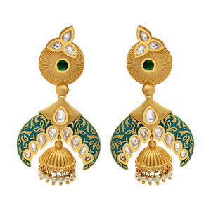 Boucles d'oreilles pendantes traditionnelles AD Fournisseur de bijoux de mode personnalisés Exportation de bijoux artificiels de luxe Boucles d'oreilles élégantes plaquées mat AD - Product Image 1