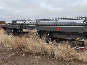 2022 Massey Ferguson 5400 Platform-75 HP Tractor utilitario 4WD con características avanzadas para uso agrícola y de construcción - Product Image 5