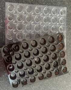 Bandejas de blíster de barrera extra altas transparentes y marrones redondas PVDC o soluciones de almacenamiento de plástico ecológicas - Product Image 1