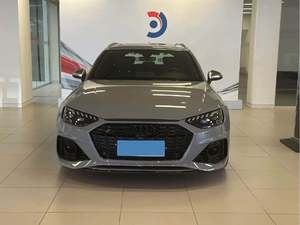 Audi <span class=keywords><strong>RS</strong></span> <span class=keywords><strong>4</strong></span> d'occasion haut de gamme 2025, essence 2.9L bi-turbo Quattro AWD, faible kilométrage, berline <span class=keywords><strong>4</strong></span> portes, voiture de luxe performante - Product Image 5