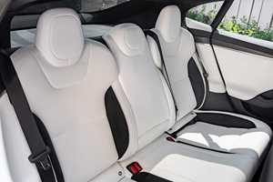 Modèle S Plaid AWD 2024, faible kilométrage, boîte automatique, conduite à gauche, carburant essence/électrique, état neuf - Product Image 6