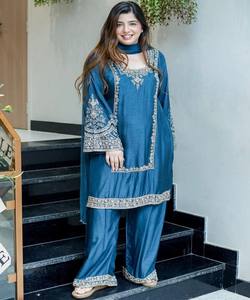 TOP DE TRABAJO BORDADO DE CHIFÓN ALEMÁN DE LOOK RICO PALAZZO CON DUPATTA ROPA FUNCIONAL PRECIO AL POR MAYOR ROPA ÉTNICA TEAL - Product Image 1