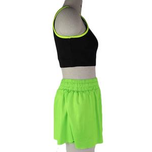 Nouvel arrivage de shorts de yoga pour femmes de grande taille, couleur unie, logo personnalisé, uniformes de sport, tenue d'entraînement, cordon de serrage moyen bon marché - Product Image 3