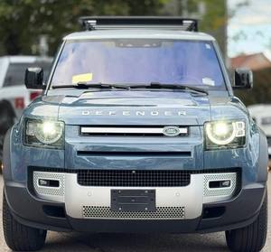 Land Rover Defender 110 S AWD 2023 Usado, Color Azul Intenso, Volante a la Izquierda, Asientos de Cuero, Transmisión Automática, Rines de Aleación, Sistema de Navegación - Product Image 1
