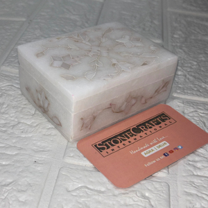 Boîte décorative élégante en marbre blanc | Boîte de rangement pour bijoux et cadeaux en pierre faits à la main | Marbre de qualité supérieure - Product Image 1