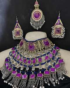 Conjunto de Joyería Moderna de Acero Inoxidable para Mujer Afgana con Cristales de Estrás, Hecho a Mano para Bodas y Ocasiones Festivas - Product Image 2