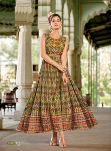 Nueva Georgette exclusiva de último diseñador con colección de trajes Salwar semicorchados bordados pesados - Product Image 3