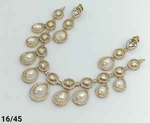 JOYERÍA DE COBRE TRADICIONAL Y DE MODA INDIA CONJUNTO DE JOYERÍA DE BODA NOVIA PARA MUJER CONJUNTO DE PENDIENTES Y COLLAR - Product Image 5