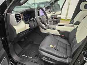 TO YOTA SEQUOIA Capestone T1 99.800 EUR en stock 435CV TRANSMISSION AUTOMATIQUE - Product Image 4