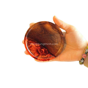 Posavasos de madera de resina epoxi de lujo de tendencia Utensilios de cocina ecológicos Patrón único Hecho en Vietnam - Product Image 3
