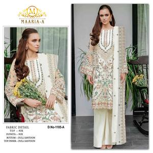 Costume de palazzo pakistanais classique avec travail de séquence de broderie et travail manuel Khatli détaillant une tenue parfaite pour les fêtes de mariage - Product Image 2