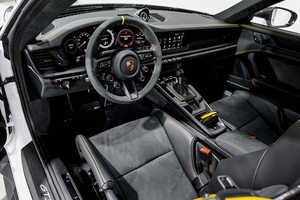 2024 para 911 G-T3 RS Coupé RWD Motor de 6 cilindros en línea de 4.1-6L de aspiración natural 150-200 CV Volante a la izquierda Asientos de cuero R18 - Product Image 5