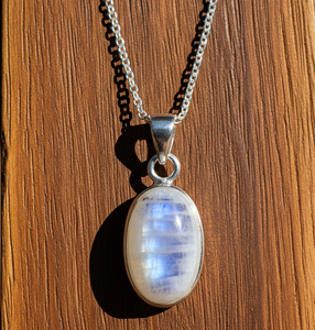 Vente chaude femmes 925 en argent Sterling Style bohème pendentif à breloque pierre de lune bleue naturelle pierres de cristal de guérison Rhodium - Product Image 1
