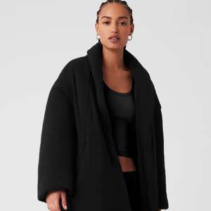 Manteau long matelassé pour femme de qualité supérieure Veste d'hiver matelassée surdimensionnée avec capuche pour plus de chaleur et de confort par temps froid - Product Image 5