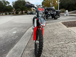 NUEVA VENTA DE Motocicleta BetaS 300 Xtrainer 2026, Lista para Enviar - Product Image 1