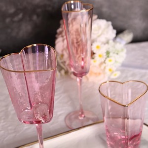 Las más hermosas copas de vino rosadas, una copa de champán bien elaborada que equilibra elegancia, comodidad y funcionalidad. - Product Image 3