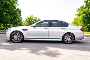 แพ็คเกจ M5 คอมเพททิชั่น ปี 2016 กำลัง 575 แรงม้า เครื่องยนต์ทวินเทอร์โบ V8 - Product Image 4