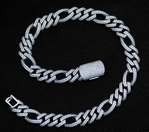 ラッパー用の需要の高いキューバチェーンネックレスアイスアウトスタイルのビッグシャインストリートウェアバイブ手頃な価格で入手可能 - Product Image 4