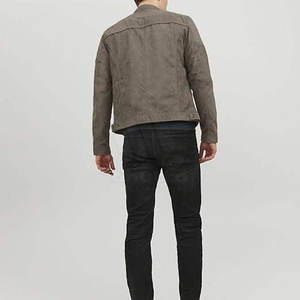 เสื้อแจ็คเก็ตหนังกลับผู้ชาย คอตั้ง โลโก้ด้านหน้า ระบายอากาศได้ดี เป็นมิตรกับสิ่งแวดล้อม สไตล์ลำลอง สำหรับฤดูหนาว เดินทาง ท่องเที่ยว รุ่นใหม่ - Product Image 4