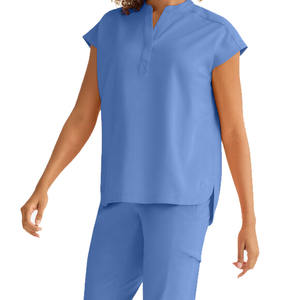 Scrubs d'infirmières hospitalières de qualité supérieure pour femmes Vente en gros de toutes les couleurs et tailles disponibles Facile à porter Fabriqué en polyester - Product Image 1