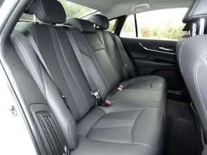 SUV d'occasion 2024 R21 Automatique 4.1-6L 5 places Sièges en cuir Toit ouvrant Caméra arrière 360° 50k-75k milles Euro IV - Product Image 2