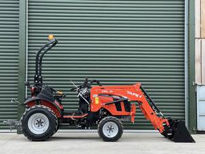 รถแทรกเตอร์ TAFE 6028M CAB Compact 25 แรงม้า ขับเคลื่อน 4 ล้อ เครื่องยนต์ดีเซล พร้อมห้องโดยสารเต็มรูปแบบ เครื่องยนต์ 3 สูบ สำหรับงานเกษตร จัดส่งฟรี - Product Image 3
