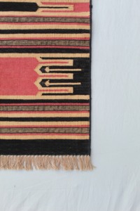 Traditional Style Geometric Pattern Hand Woven Cotton Carpet Rug Washable Home Use Quality Service Guaranteed Set of Rugs - Product Image 5