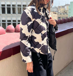 Blouson bomber matelassé personnalisé à col montant pour l'hiver |   Toile imperméable et respirante |   Service OEM finalisé - Product Image 3