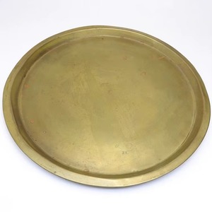 Bandeja de Servicio de Metal Dorado Estética que Simplifica la Recepción, Permite Transportar Múltiples Artículos de Forma Eficiente y con Estilo - Product Image 3