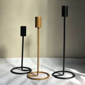 Bougeoir style nordique moderne, chandelier en métal, support de bougie de luxe pour décoration de maison - Product Image 5