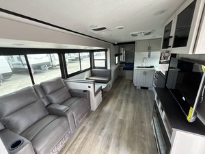 Nouveau 2026 Jayco Jay F-e-a-t-h-e-r 25RB - Product Image 5