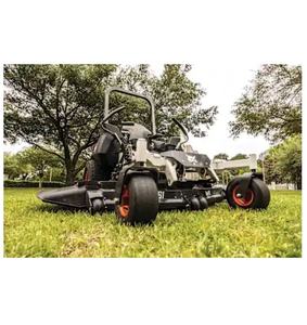 Tondeuse à gazon commerciale à braquage zéro, coupe rapide et efficace de l'herbe, siège confortable pour l'opérateur - Product Image 1